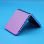 Galaxy Z Flip4 5G (8GB, 256 GB) (Bora Purple) (Good Condition) - Image 3