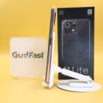 Mi 11 Lite (Tuscany Coral, 8GB RAM, 128GB Storage) (Refurbished)(Superb Condition) - Image 2
